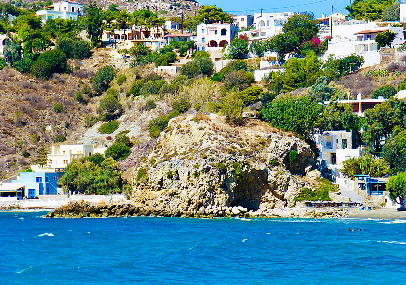 The Patella rock that separates Kantouni beach and Linaria beach.