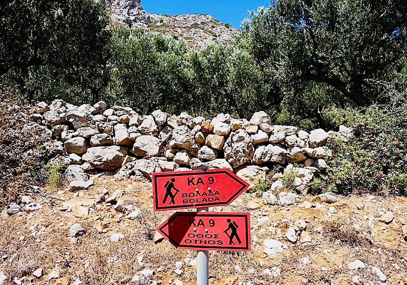 Some walks in Karpathos are signposted.