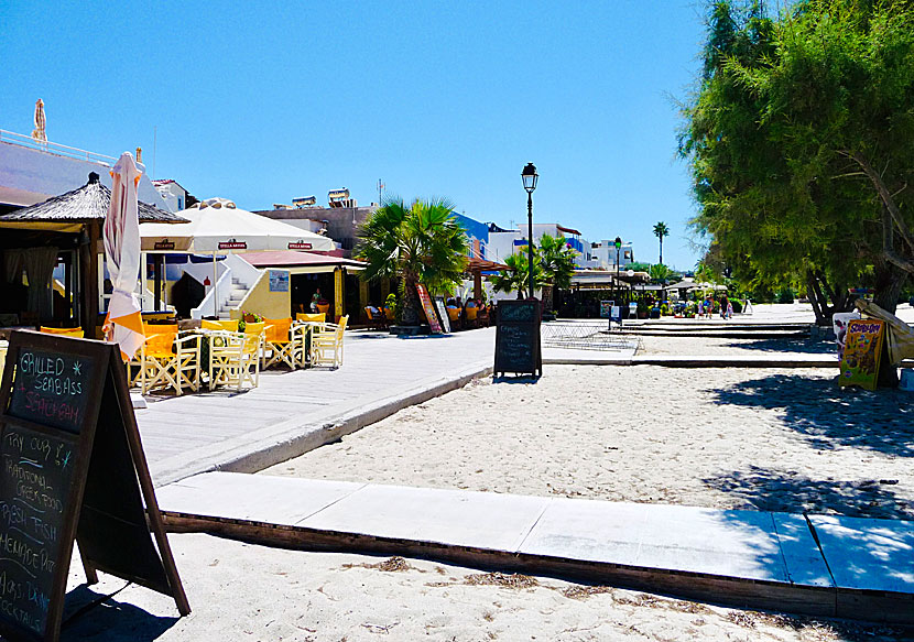 Restaurants, taverns, cafes, bars and shops above the beach in Mastichari.