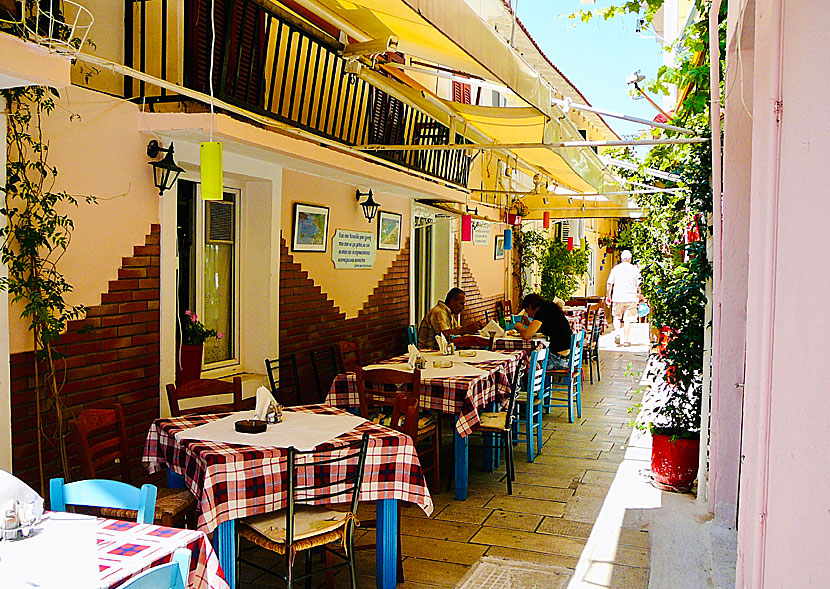 There is a large selection of good restaurants and tavernas in Lefkada town.