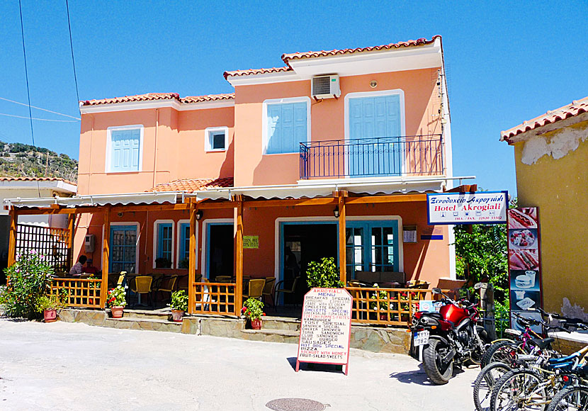 Hotel Akrogialo is the best hotel in Agios Isidoros on Lesbos.