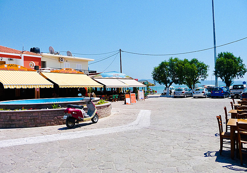 There are many good tavernas and restaurants in Skala Kalloni.