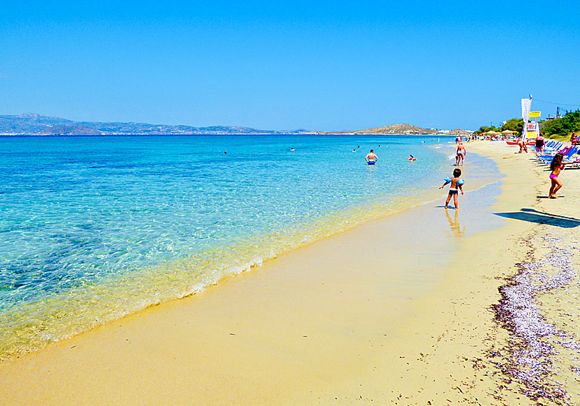 Agia Anna beach is just a few hundred meters from Agios Prokopios.