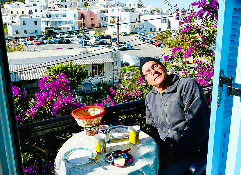 Balcony with view on Naxos.
