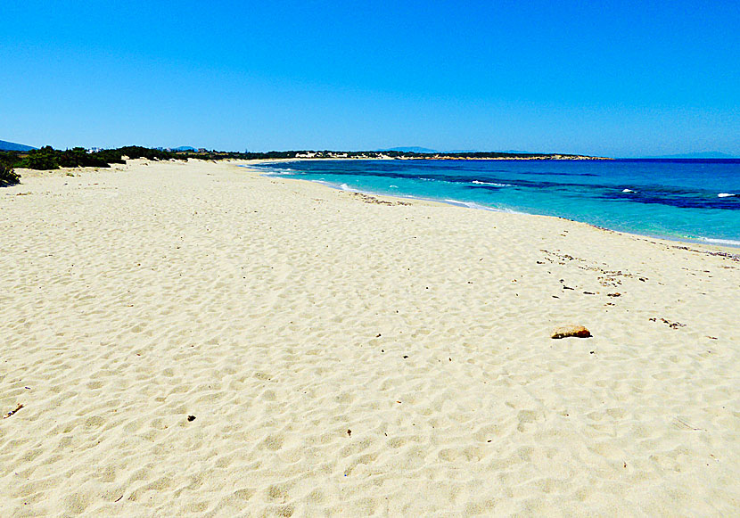 Glyfada beach is located after Kastraki beach on the west coast of Naxos.