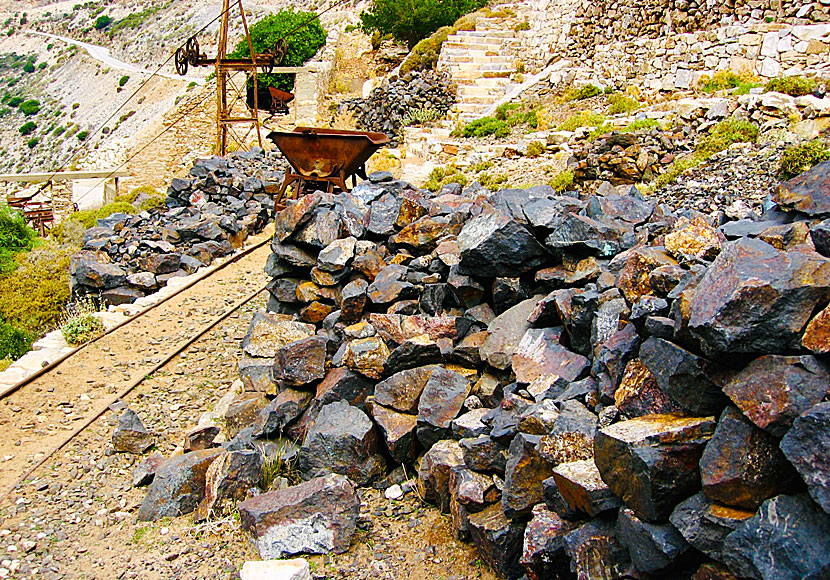 The mines of Moutsouna in Naxos where emery was mined which was used to make sandpaper.