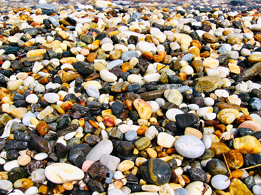 If you like beautiful stones, you must not miss Lionas beach on Naxos.