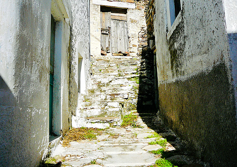 Moni is one of Naxos' many villages where time has stood still.