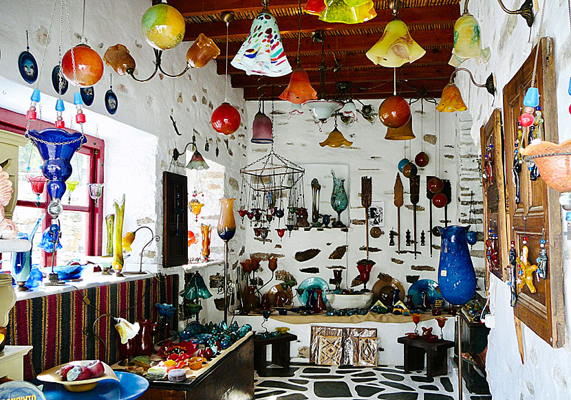 Museum, craft shops and potters in the village of Lefkes on the island of Paros.