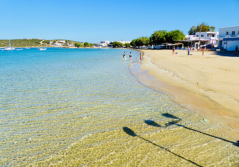 The child-friendly and very fine sandy beach in Aliki on Paros in the Cyclades archipelago.