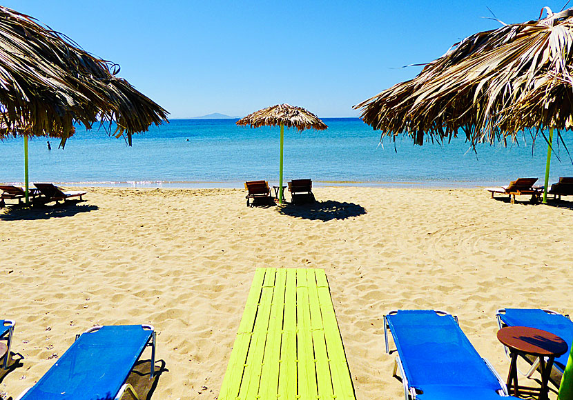 The beach of Pounda on Paros.