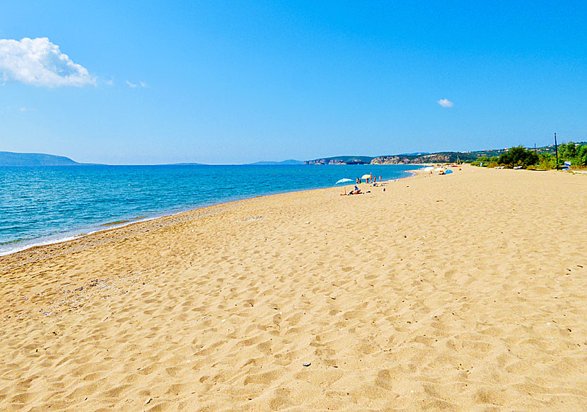 The long fine sandy beach of Mavrovouni near Finikounda.