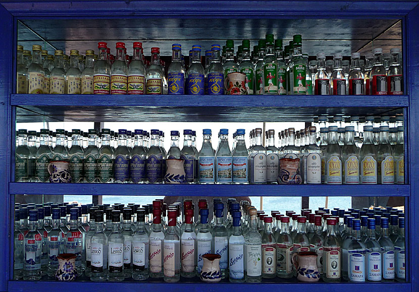 On Lesvos there are about 50 different ouzo varieties to buy. Among other things in the village of Sigri.