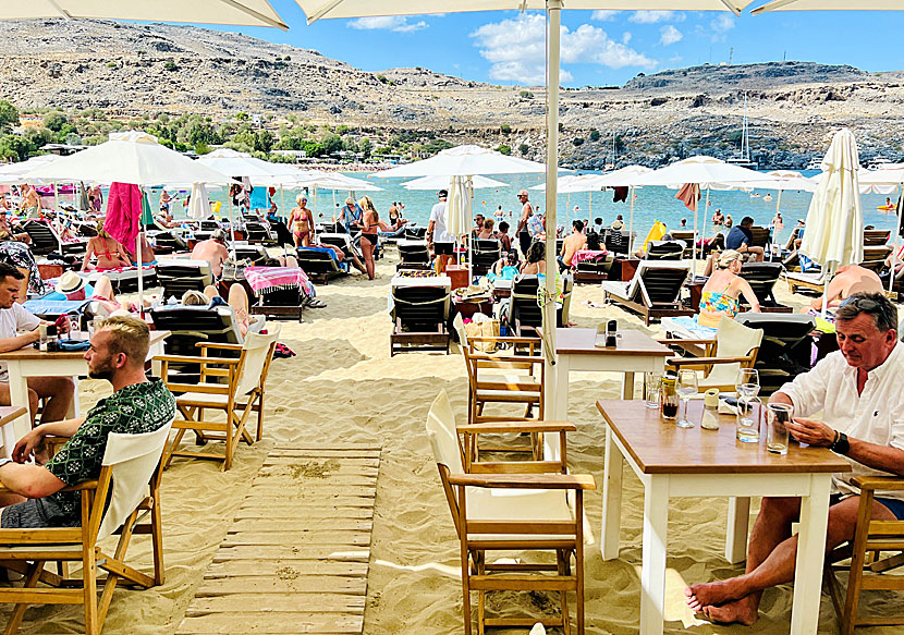 Restaurants and tavernas at Pallas beach.