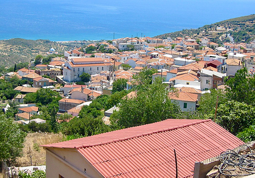 The village of Marathokampos located above Ormos Marathokampos.