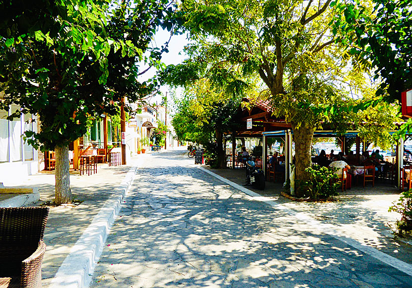 Restaurants and taverns in Ormos Marathokampos in Samos island.