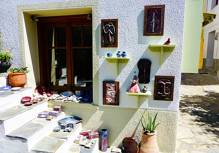 Some of the art and ceramics shops sell handicrafts of excellent quality.