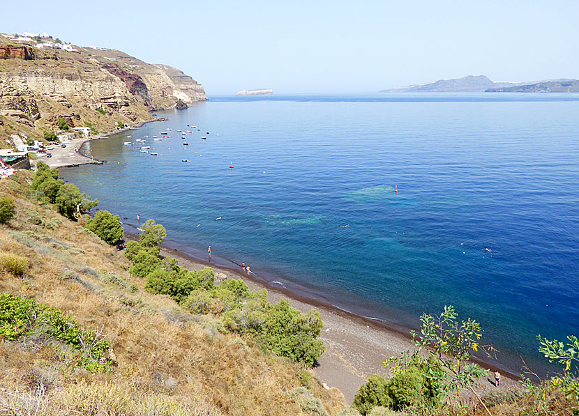 The best beaches in Santorini. Caldera beach. 