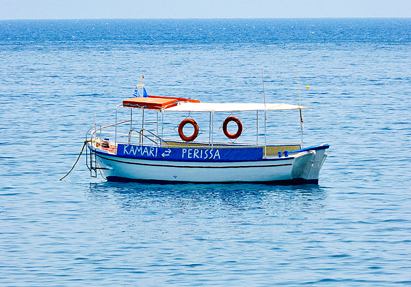 Taxi boat that runs between Kamari and Perissa.