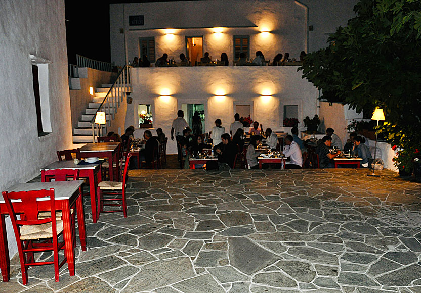 Good tavernas and restaurants in Apollonia on Sifnos.