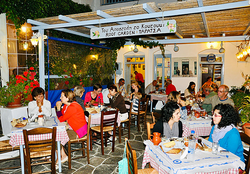 To Koutouki, one of many good restaurants in Apollonia in Sifnos.