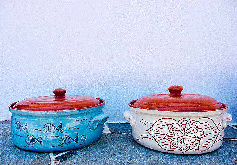 Beautiful pots from Greece that are perfect if you are going to cook Stamna.