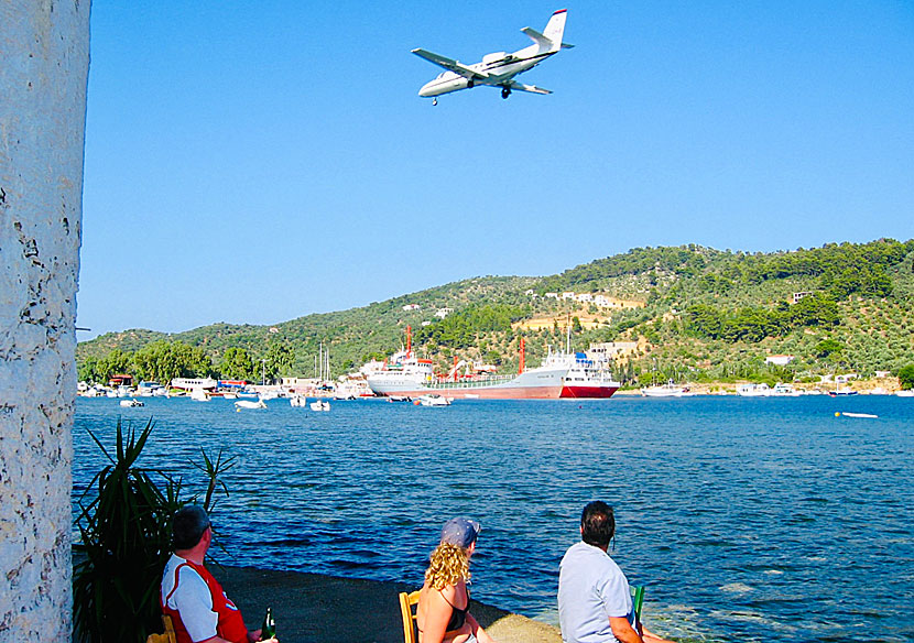 Plane spotting from Mylos Taverna on Skiathos.