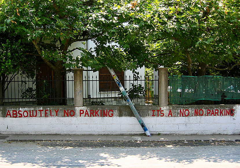 It is forbidden to park in the nice village of Glossa on Skopelos.