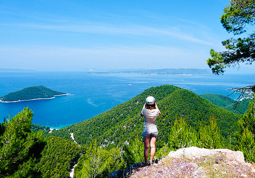 To discover beautiful Skopelos by car, moped, bicycle and quad bike.