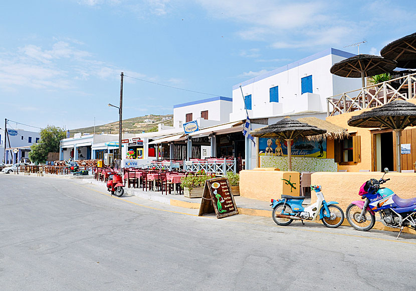 Tavernas in Azolimnos. Syros.
