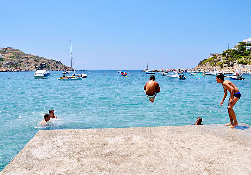The Kini bath jetty in Syros.