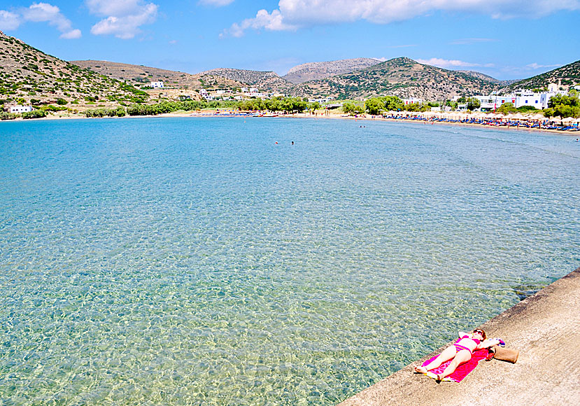 The child-friendly long shallow sandy beach in Galissas on Syros.