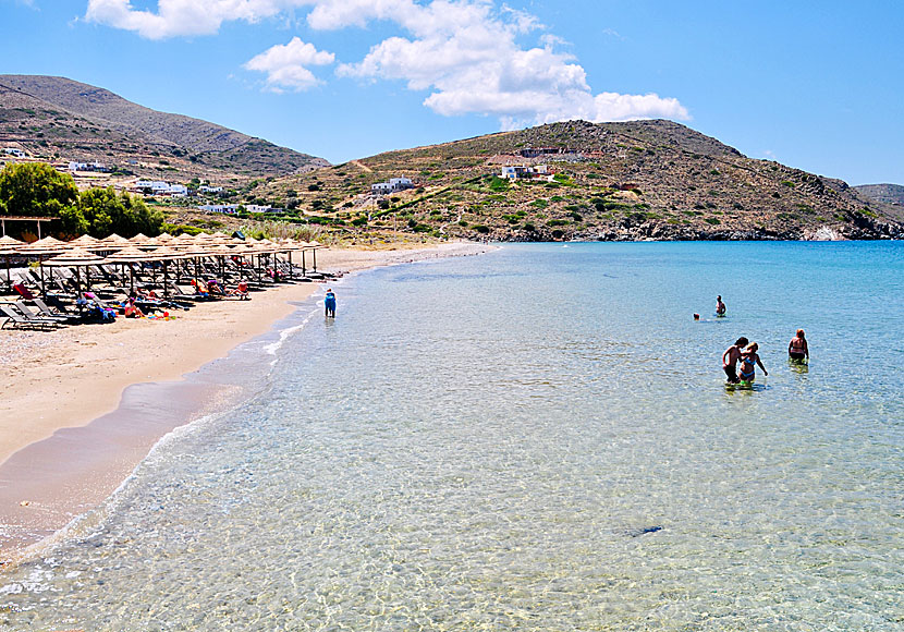 The best beaches on Syros. Delfini beach.