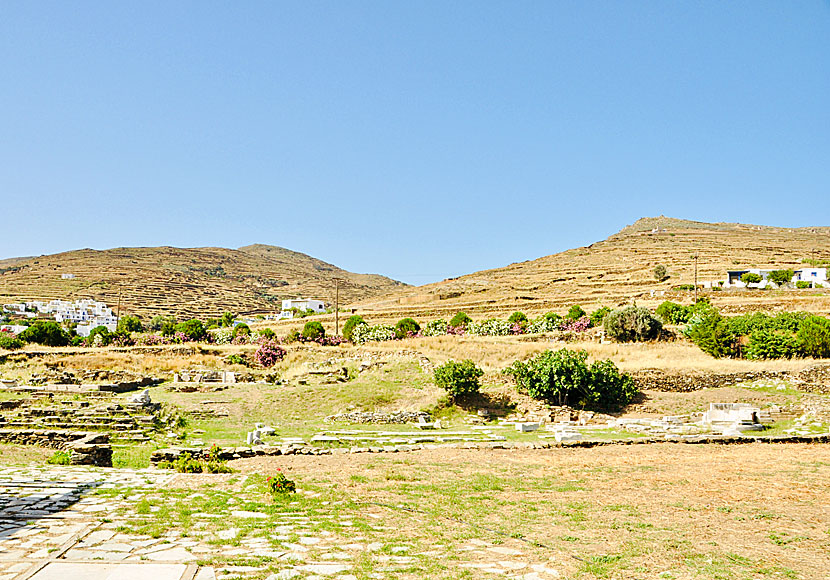 The religious center of Kionia to which pilgrims went before visiting Apollo's sacred island of Delos.