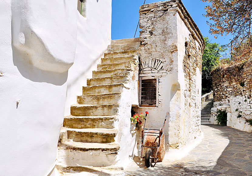 Ktikados is one of Tinos oldest villages.