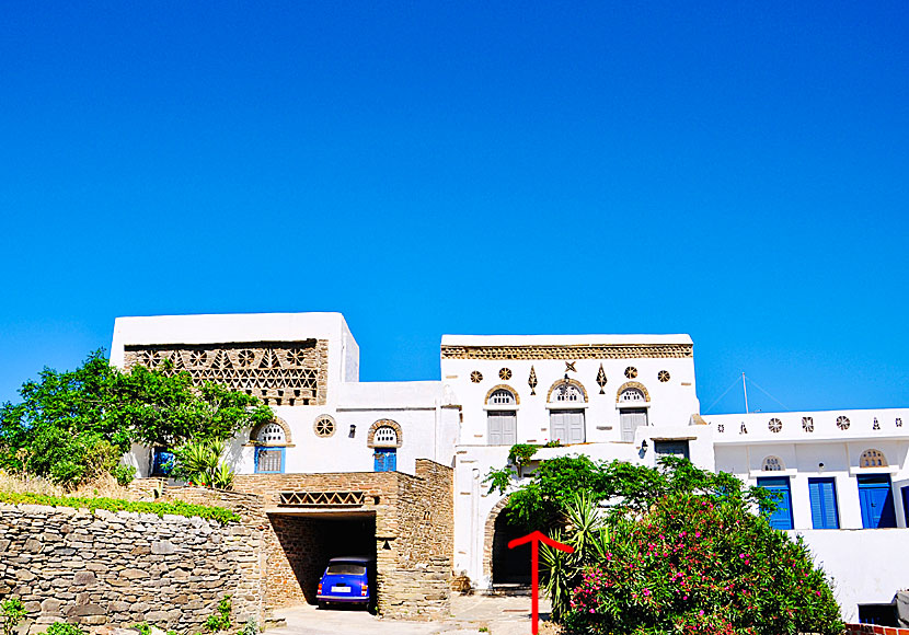 The only entrance to the small village of Tarabados on Tinos.