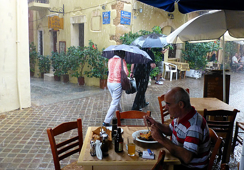 Singin' in the Rain with Gene Kelly at Restaurang Kalderimi in Chania in Crete.
