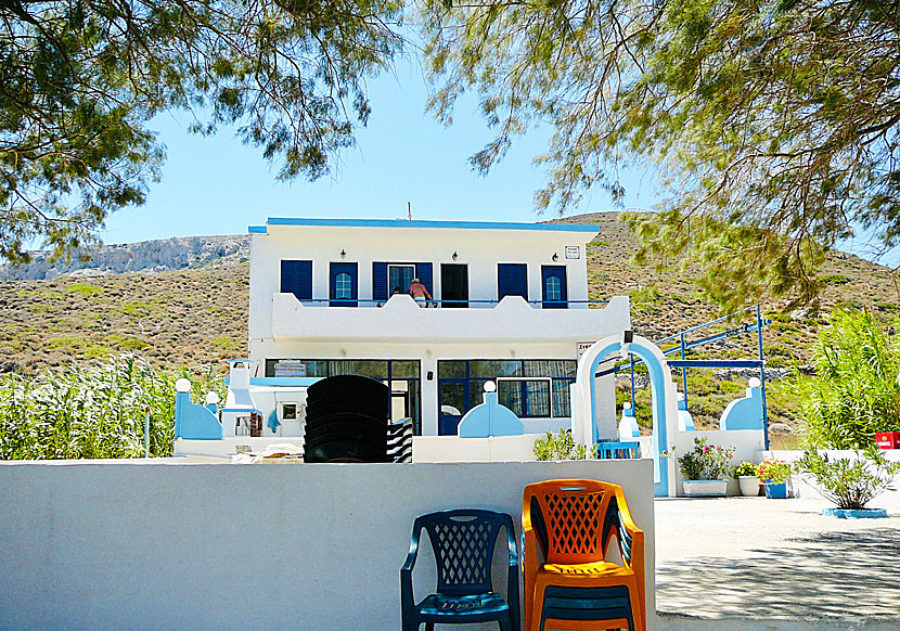 O Kottaras on Keramidou beach is one of the few hotels on Thimena.