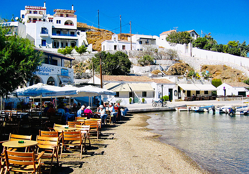 In the health resort of Loutra on Kythnos there are hot springs and spas.
